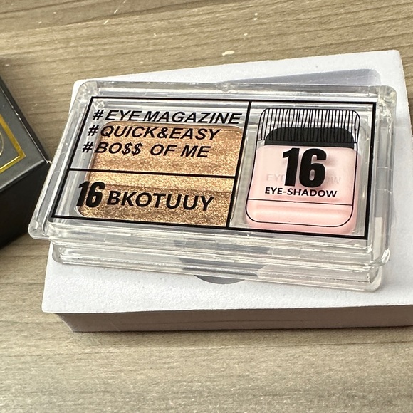 Other - 16-Color Eye Shadow Palette